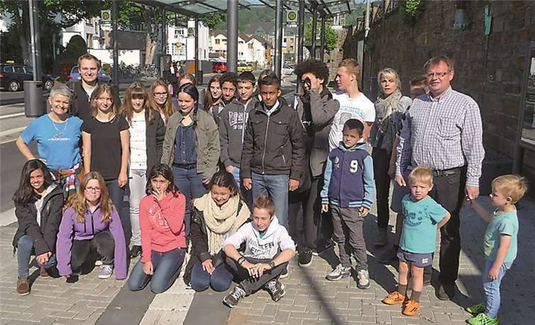 Die gelebte deutsch-französische Freundschaft am Bahnhof Andernach beim Abschied. Über Koblenz und Mannheim ging es wieder nach Hause für die Gäste aus Frankreich. privat