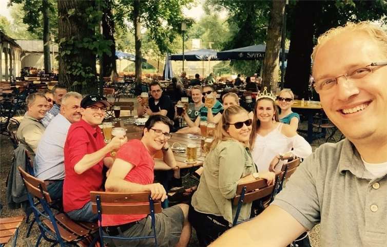 Die glücklichen Funken auf ihrer Tour.privat