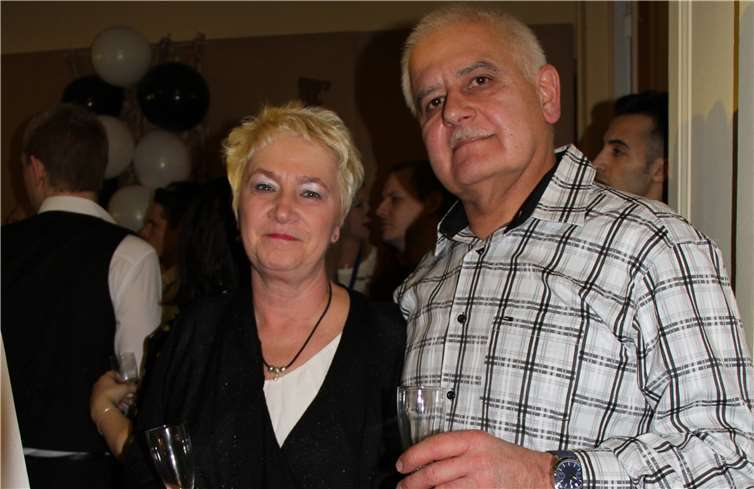 Die glücklichen Gewinner Jutta und Holger Schowtjak hatten ihreEintrittskarten bei einer Verlosung von Blick aktuell gewonnen.