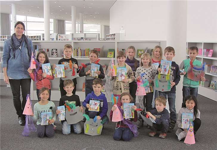 Die glücklichen Gewinner, die Schülerinnen und Schüler der Klasse 2a der Joseph-Mendelssohn-Grundschule Horchheim mit ihrer Klassenlehrerin Frau Engel. Stadt Koblenz