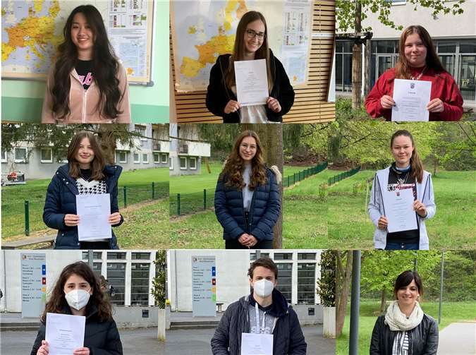 Die glücklichen Preisträger freuen sich gemeinsam mit der Lehrerin Katja Scholl. Foto:privat