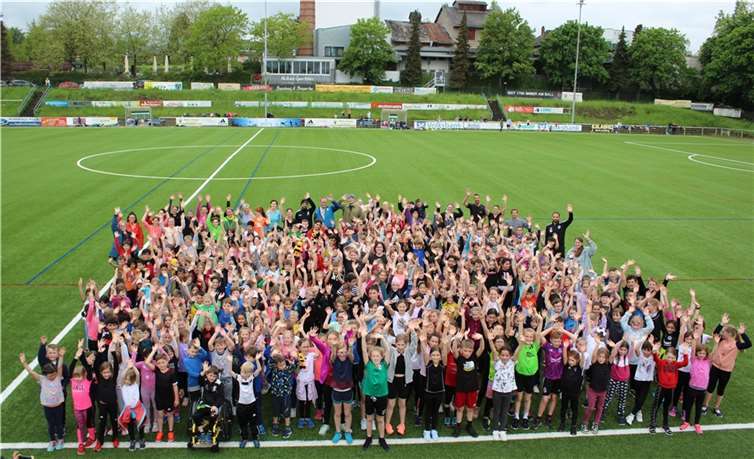 Die glücklichen Sieger des Ausdauerlaufes der Grundschule Pfarrer-Bechtel in Mendig.