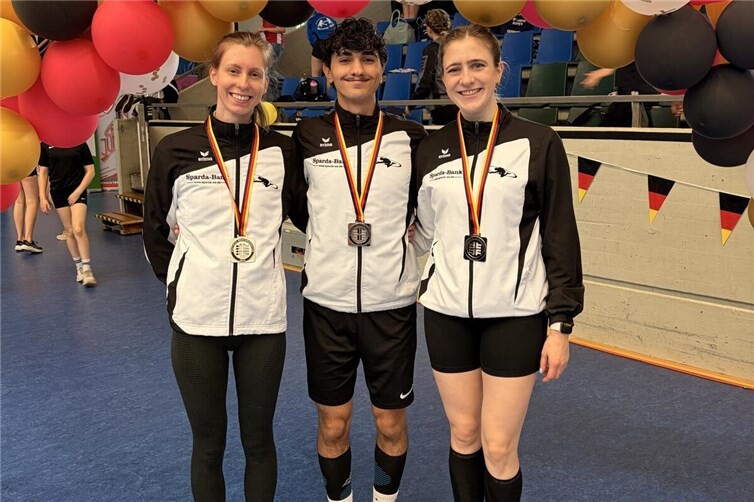 Die glücklichen TGO-Rope Skipper Eva Bollinger, Semih Göktepe und Pia Wöhner.