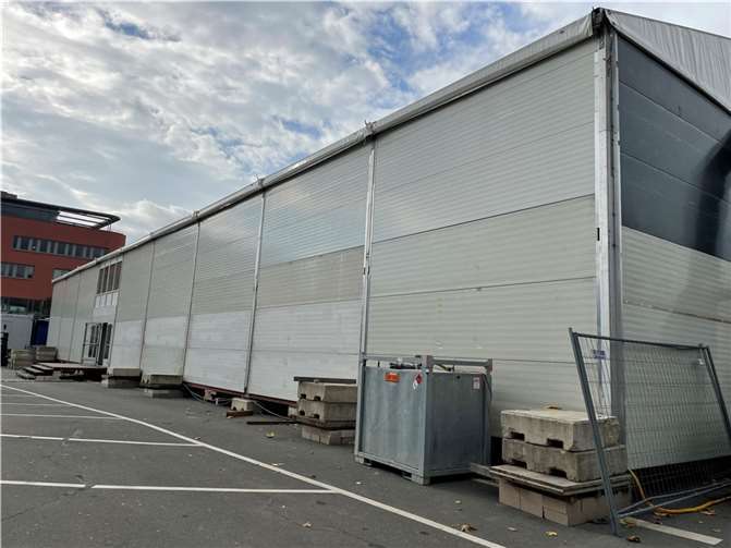 Bad Neuenahr: So sehen die Pop-Up-Malls aus Die größere Mall wird zweigeschossig aufgebaut. Foto: ROB