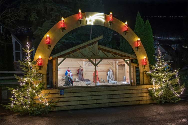 Die große Schwibbogenkrippe in Waldbreitbach. Foto: Andreas Pacek / Touristik-Verband Wiedtal e.V.
