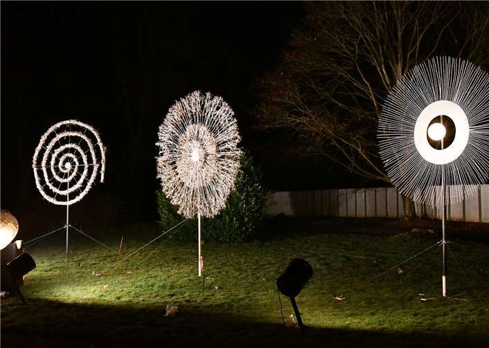 Die großen „Leuchttürme“ sind fast schon so etwas wie ein Markenzeichen des Bad Bodendorfer Marktes geworden. Fotos: RASCH
