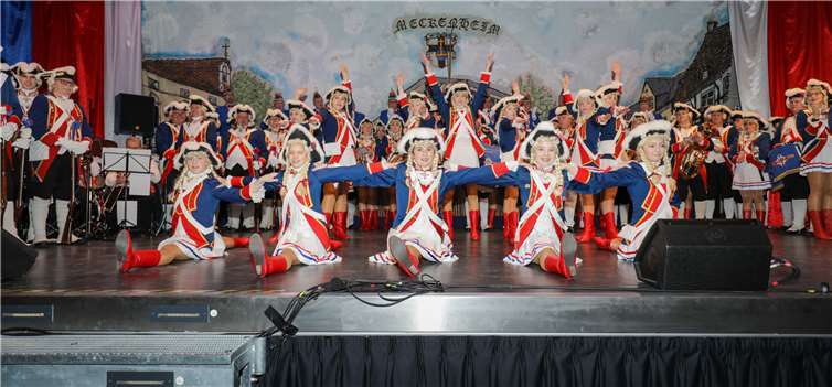 Die großen Mädchen zeigten einen tollen Tanz.