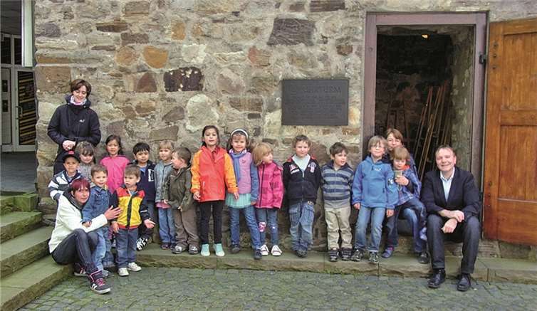 Die grüne Gruppe des städtischen Kindergartens begab sich auf Sommertour durch die Stadt. privat