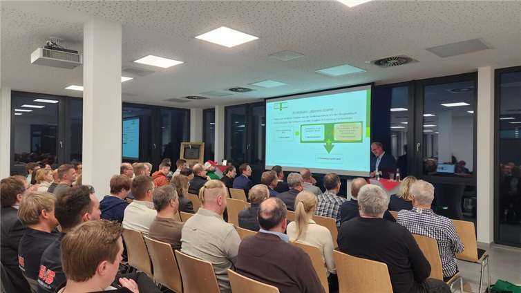 Die gut besuchte Auftaktveranstaltung der wfg warb für gegenseitiges Verständnis zwischen Wirtschaft und Verwaltung. Foto: wfg / Katharina Schlag