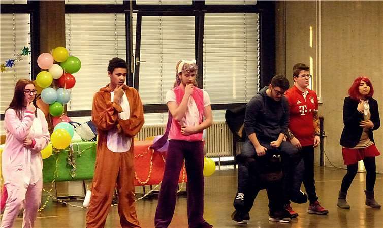 Die gut eingeübte Choreografie der Klasse 9b begeisterte das Publikum.