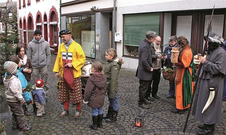 Die heilige Barbara und der gute Geist von Unkel, Unkulus, hatten kleinen und großen Passanten viel zu erzählen. DL