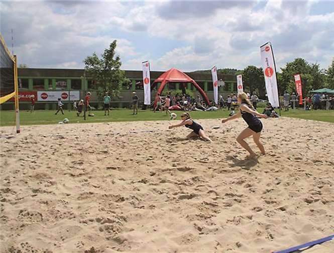 Die heimischen Damen des SV Wachtberg konnte das Turnier gewinnen. privat