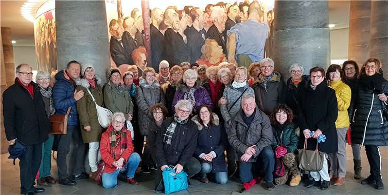 Die hochinteressante Ausstellung „Grey is the new Pink“ in Frankfurt war Ziel von 45 Seniorinnen und Senioren aus dem Rhein-Lahn-Kreis. Foto: Rhein-Lahn-Kreis