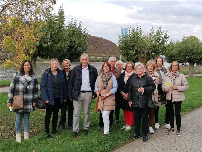 Die im Juni neu gegründete Frauen Union (FU) Andernach hatte alle Interessierten zum gemeinsamen Abendspaziergang mit dem Oberbürgermeisterkandidaten Claus Peitz durch Andernach eingeladen. Foto: privat