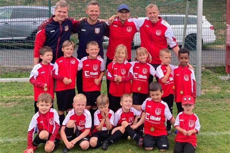 Die jüngeren Bambinis des SV Kripp waren zu Gast beim Sportfest in Löhndorf.