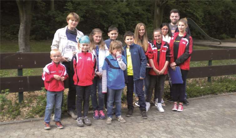 Die jugendlichen Sammler der Badmintonabteilung der DJK Plaidt.privat