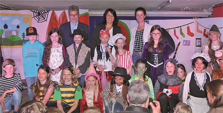 Die jungen Akteure nahmen ihr Publikum mit auf eine abenteuerliche Reise. privat