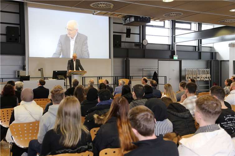 Die jungen Erwachsenen sind gespannt auf die kommende Studienzeit.  Foto: privat