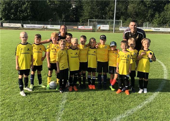 Die jungen F-Jugend-Löwen der Grafschafter Spielgemeinschaft folgten der Einladung der JSG Zissen und nahmen am Freitag den, 15. September am Staffelspieltag 3 teil. Foto: privat