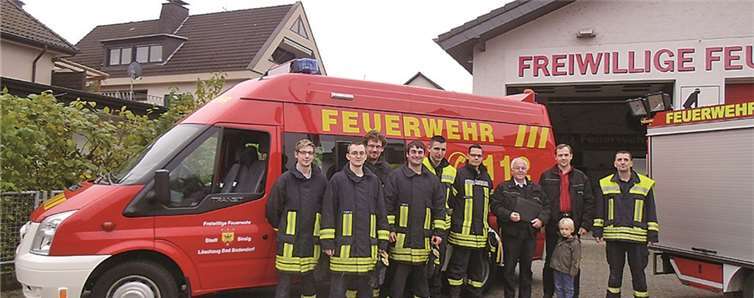 Die jungen Feuerwehrleute schlossen erfolgreich ihren Führerschein-Lehrgang ab.privat
