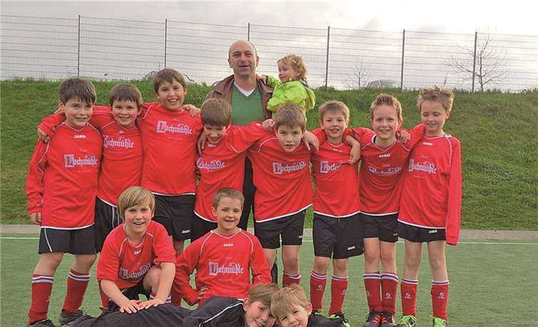 Die jungen Fußballer freuten sich über ihren Sieg. Privat