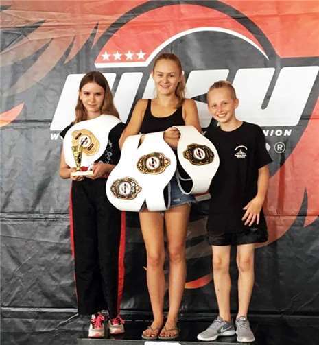 Die jungen Kickboxer waren in Straubing.Privat