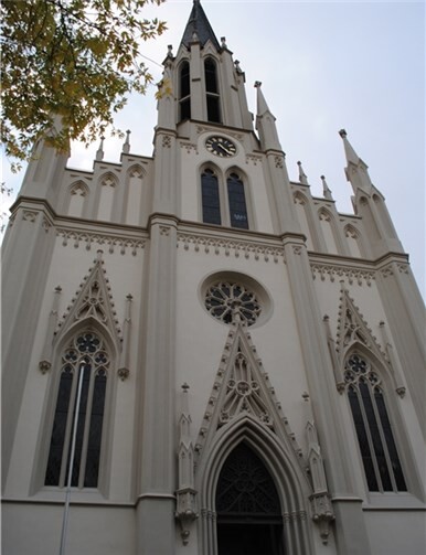 Die katholische Martinskirche ist Ziel des Bad Emser Friedensmarsches am Volkstrauertag.