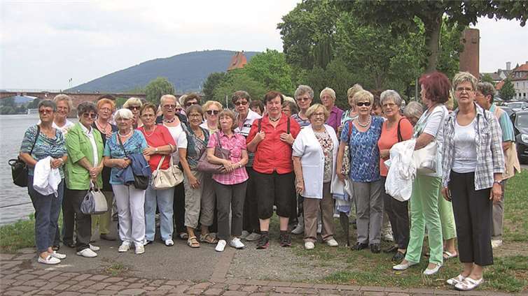 Die kfd St. Cyriakus erlebte einen ereignisreichen Tag bei ihrem Jahresausflug in Miltenberg.privat