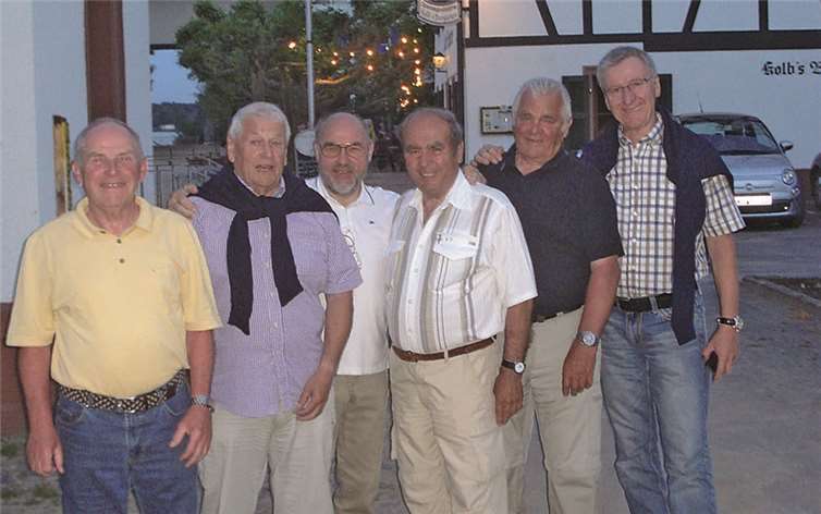 Die kleine Reisegruppe verbrachte einen gemütlichen Abend.privat