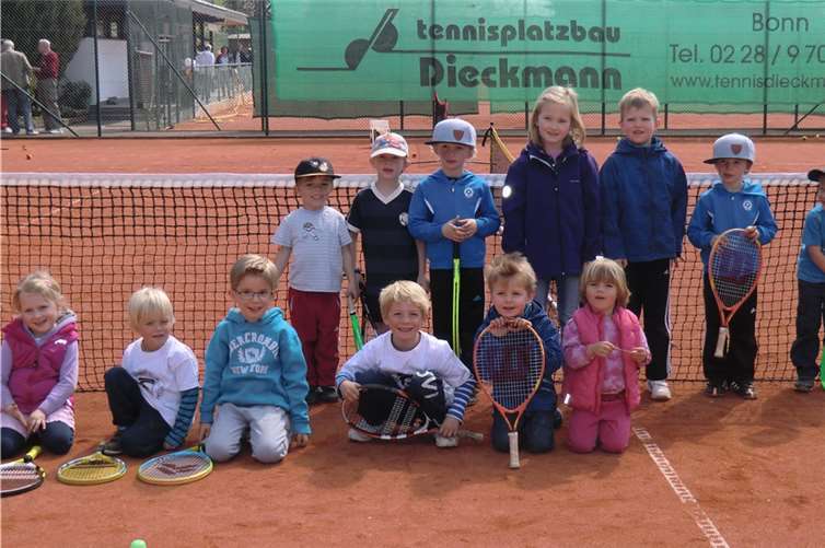Die kleinen Tennisprofis haben immer sehr viel Spaß bei der Olympiade.privat