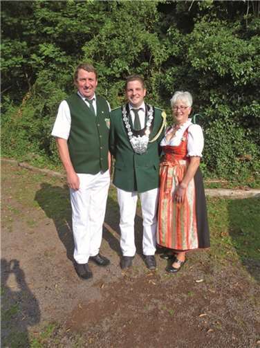 Die königliche Familie Arnold und Irmgard Schmitt mit ihrem SohnChristoph.
