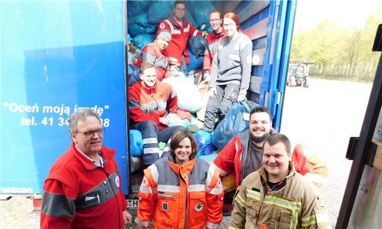 Die kurze Pause beim Beladen des Trucks war nur für den Fotografen – danach ging es fleißig weiter. Fotos: WR