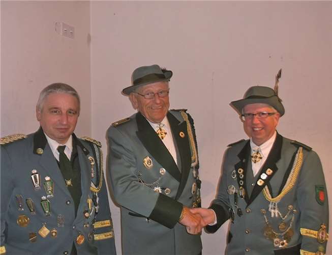 Die langjährigen Mitglieder bei der Ehrung.privat