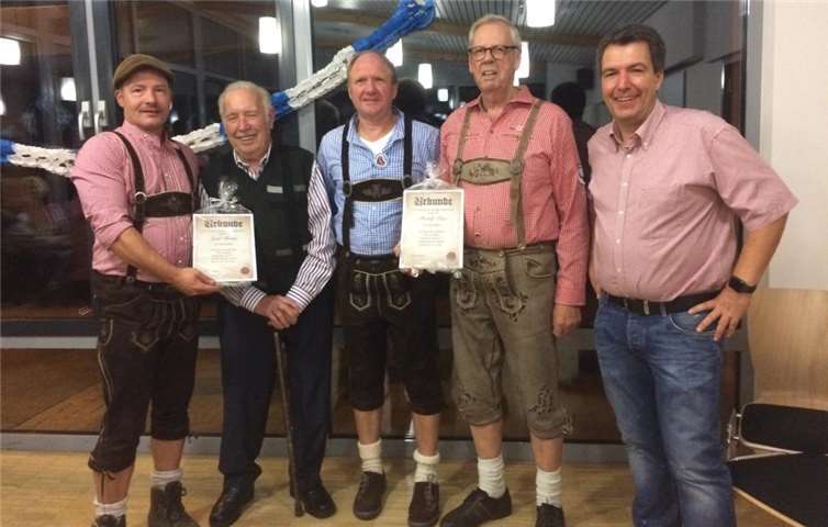 Die langjährigen Vereinsmitglieder wurden geehrt.privat