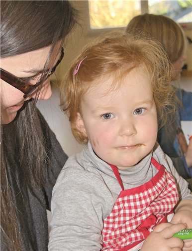 Die leckeren Plätzchen hinterließen nicht nur bei dieser jungen Dame ihre Spuren.privat