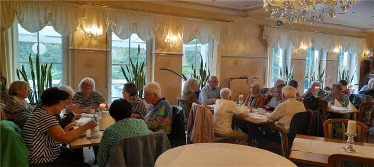Die letzte Busfahrt des Seniorentreffs Saffig im Jahr 2024 führte nach Nomborn ins Landhotel Studentenmühle. Foto: privat