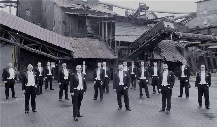 Die lokale und überregionale Presseberichterstattung über cannibale vocale dokumentiert das hohe Niveau des Ensembles.Fotos: privat