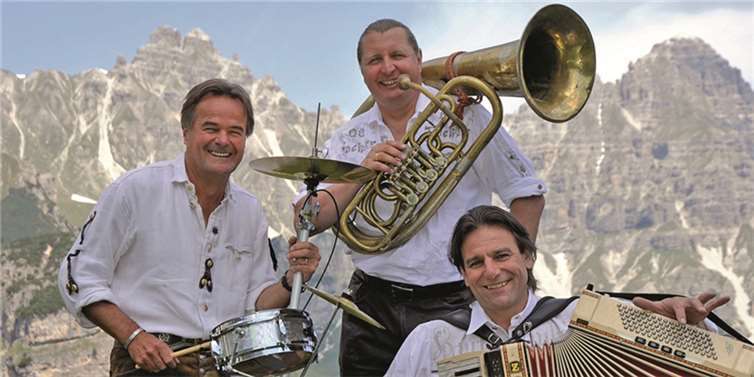 Die lustigen Schilehrer.Privat