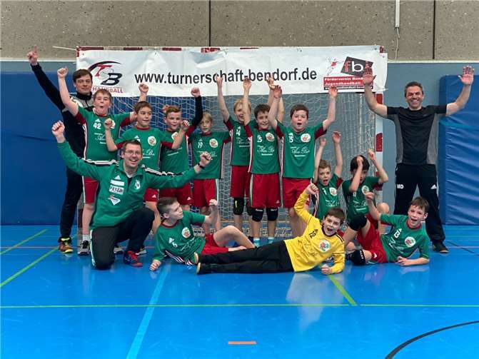 Die mE-Jugend freute sich, dass es endlich weiter geht.  Foto: privat