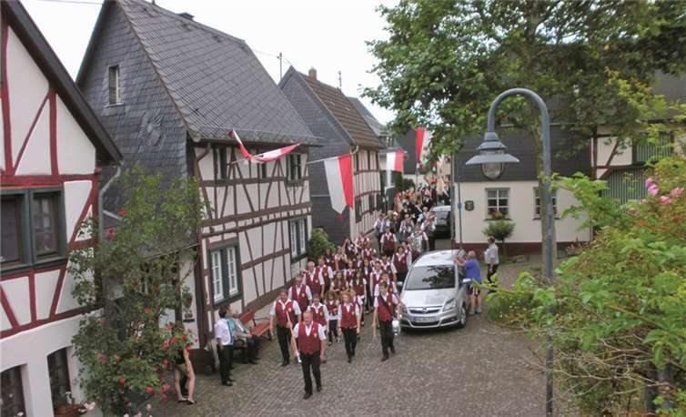 Die malerischen Fachwerkfassaden bildeten eine traumhafte Kulisse für den Festzug.