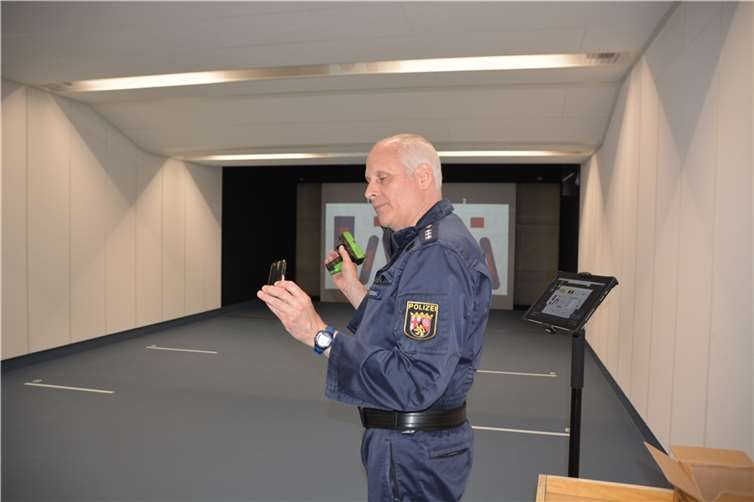 Neue Polizeiautobahnstation eingeweiht Die moderne Raumschießanlage ermöglicht optimales Schusstraining für alle Beamten des Polizeipräsidiums Koblenz.