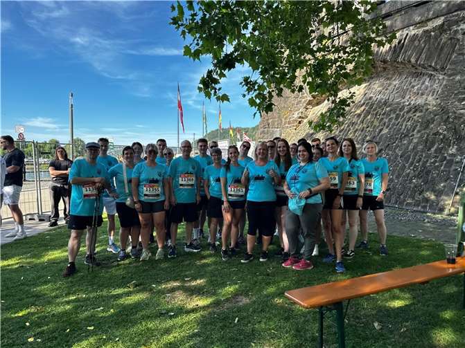 Die motivierten Läuferinnen und Läufer der Stadt Mayen freuen sich auf den Start.  Foto: Marius Luxem/ Stadt Mayen