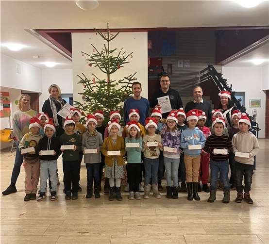 Die nächste Generation modernster Schreibgeräte zieht in die Lindenschule ein.  Foto: privat