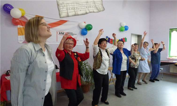 Die närrische Bewegungsrunde hat alle zum Mitmachen animiert.Foto: privat