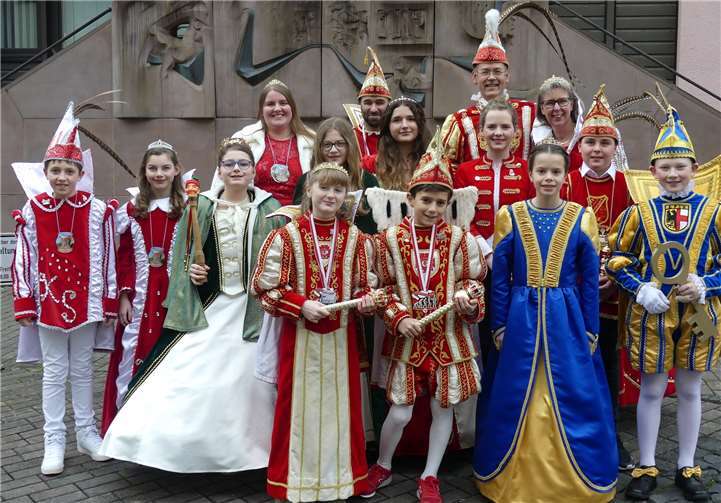 Die närrischen Majestäten aus der Verbandsgemeinde waren der Einladung von Wolfgang Lambertz nach Cochem gefolgt. Fotos:TE
