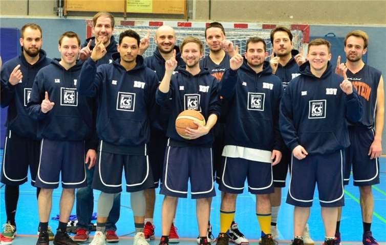 Die neu gegründete Basketball Herrenmannschaft.Foto: privat