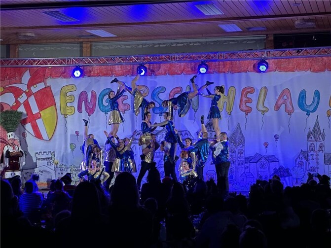 Die neu gegründete Showtanzgruppe bildetete den Abschluss der Prinzenproklamation in Engers.  Foto: privat