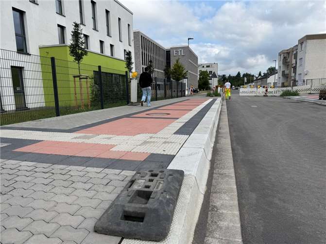 Die neu und barrierefrei ausgebauten Bushaltestellen werden zukünftig von der koveb-Linie 3/13 angedient.