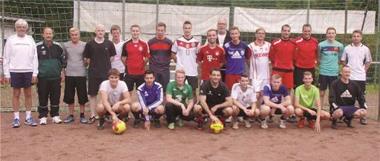 Die neue 1. Mannschaft des SV Leubsdorf.privat