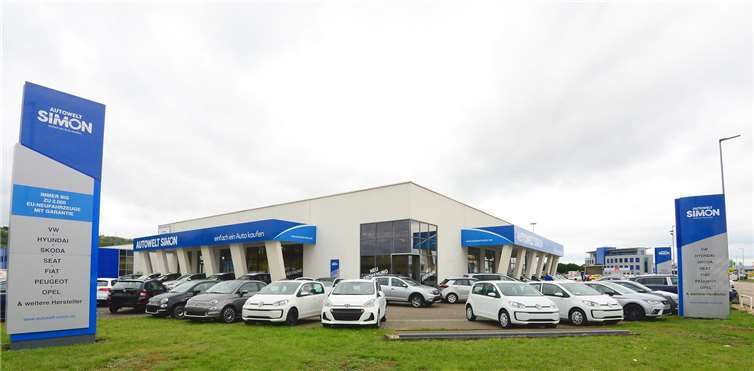 Die neue „Autowelt Simon“, jetzt neu zu finden „Auf dem Hahnenberg 1“ in Mülheim-Kärlich, bietet eine Angebotspalette von über 200 EU-Fahrzeugen.Fotos: US